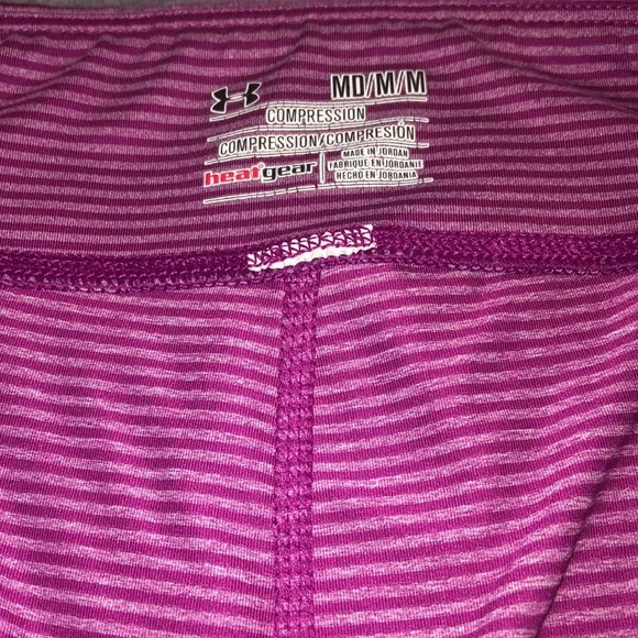 Under Armour Girls Striped Capri Spandex Leggings size M - Picture 2 of 3